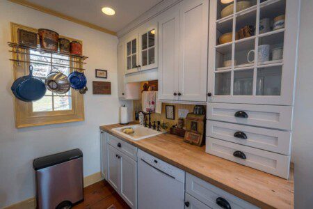 5497f957 e55c 4ee1 8e9f 131853ec79f5