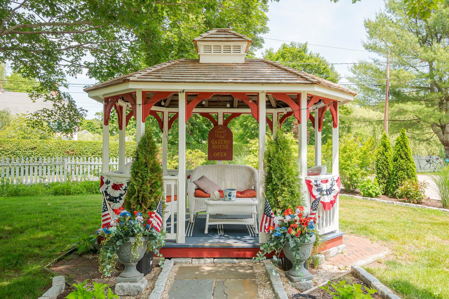 71dc4eb3 8a1e 40d5 afe1 75b371119307