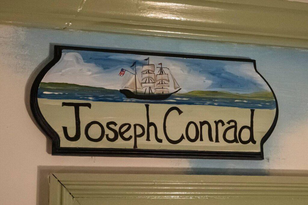 93e10037 c785 4c80 908a f058aa0d87b9