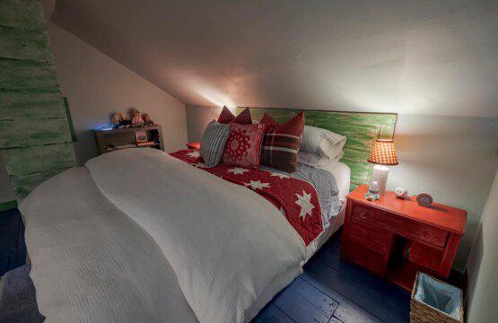 a7e50ad5 ca38 4304 a775 f981247a9172