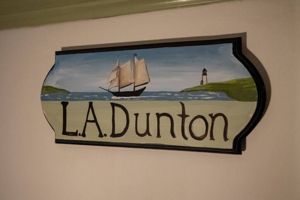 bb9cd8fd f7f3 494e a626 4426d227dd1a