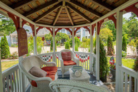 eb9c6b28 b5d4 4e3f 832e b3916ec5fc43